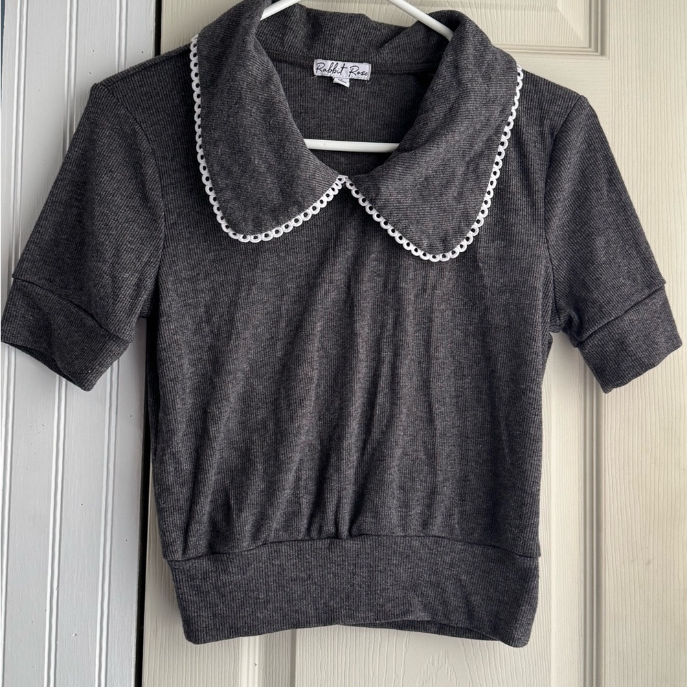Gray Blouse with Peter Pan Collar and Short Sleeves
